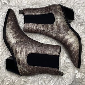 New PAIGE Willa Lizard Grey Booties!